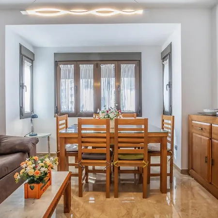 Fleming, Comodo Junto Mezquita Y Juderia *