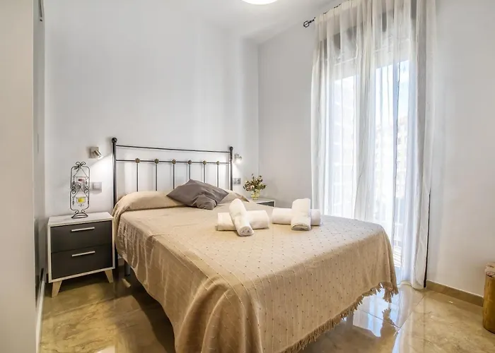 Fleming, Comodo Junto Mezquita Y Juderia * קורדובה