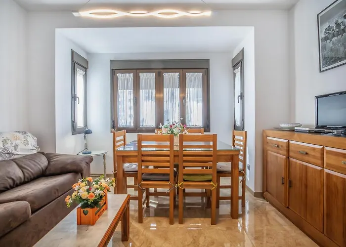 Fleming, Comodo Junto Mezquita Y Juderia *